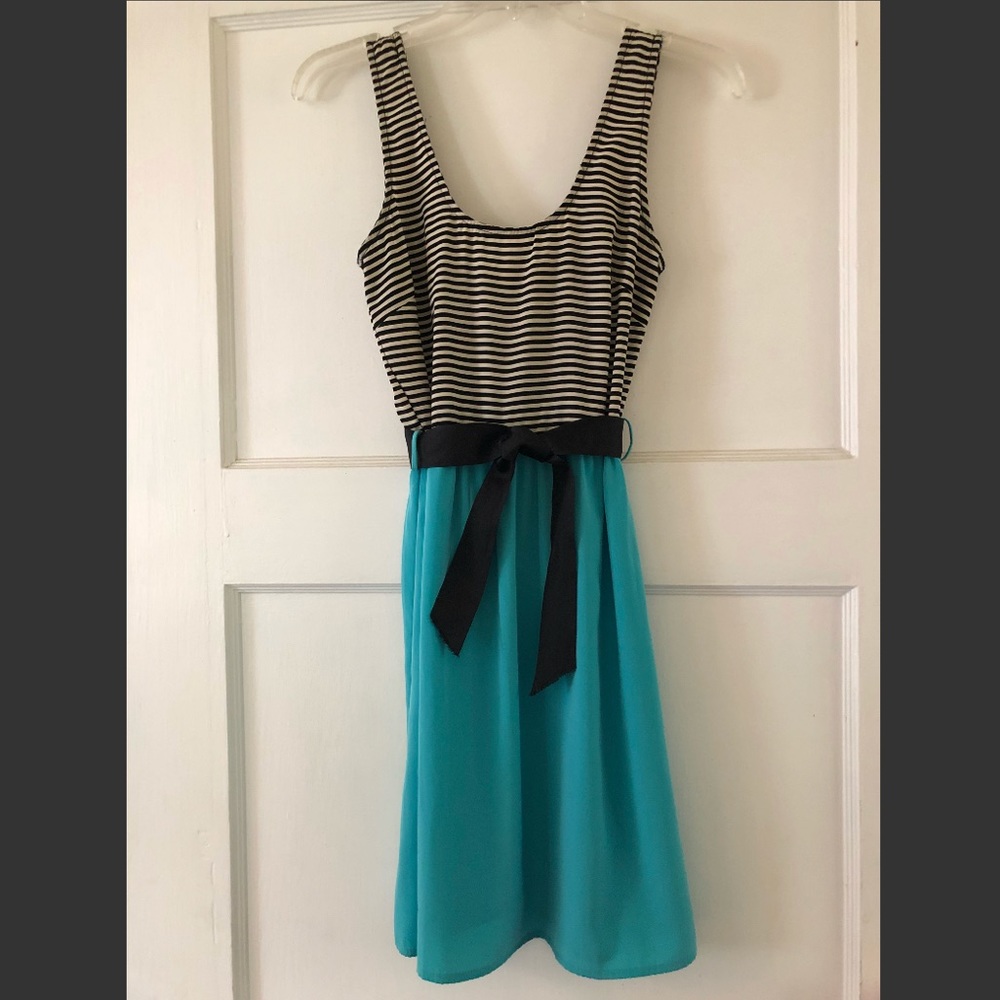 Everly Tidal Cool Dress, Small